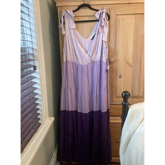 Eloquii | NWT Purple Colorblock Tiered V-neck Maxi Dress | Size 22 - Picture 3 of 7